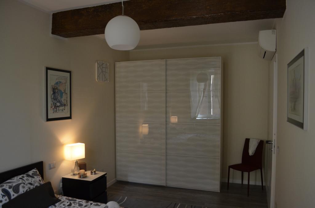 Ferienwohnung Heart Of Parma Zimmer foto